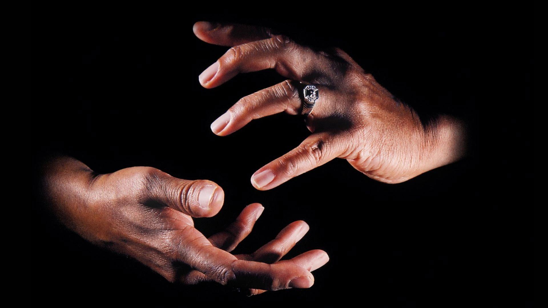 Richard Smallwood with Vision: Healing - Live In Detroit 1999 movie scene