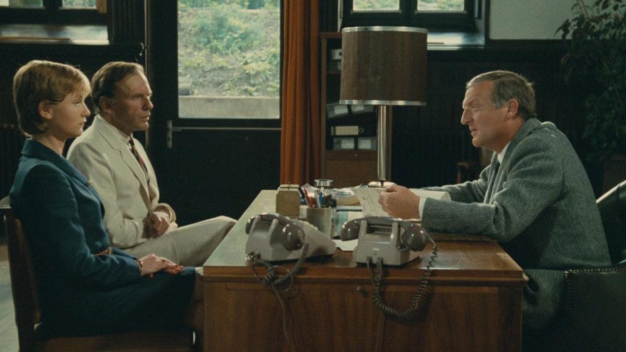 Deep Water 1981 movie scene