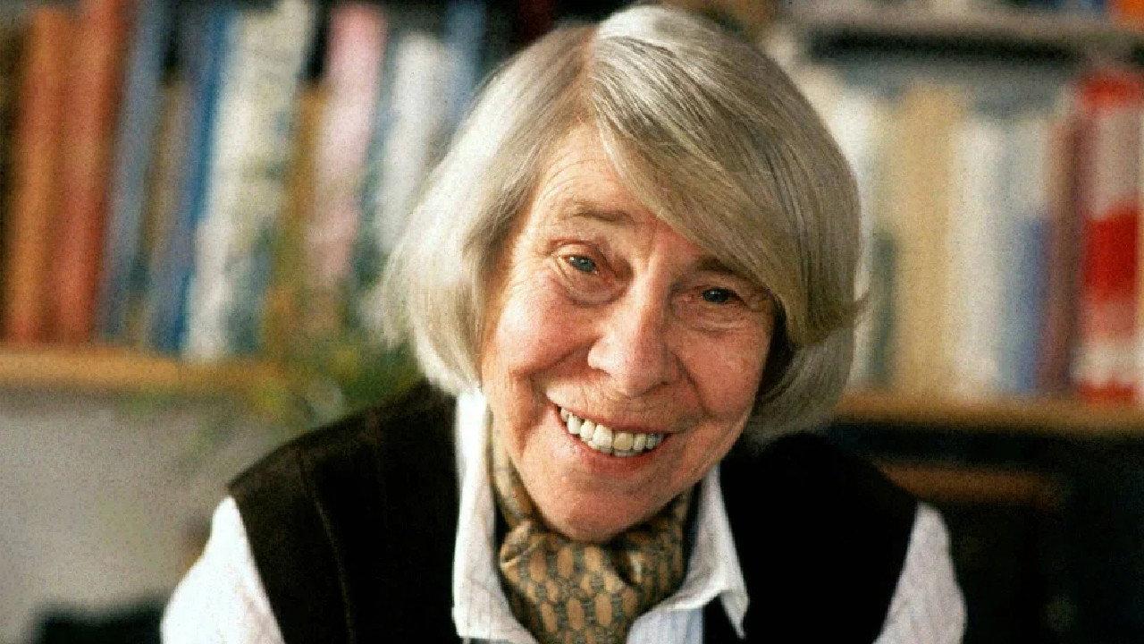 A Glimpse of Tove Jansson 1988 movie scene