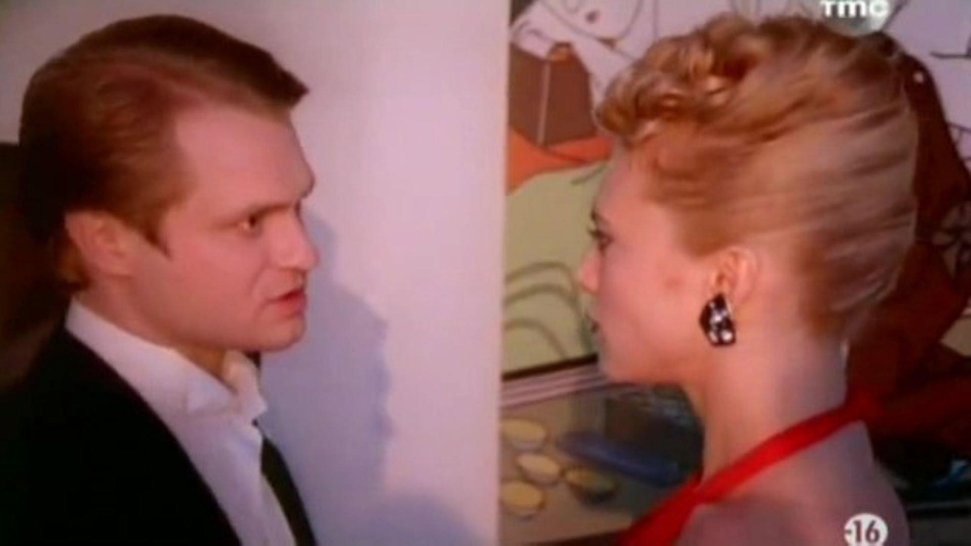 Lovestruck: Changing Bedmates 1993 movie scene