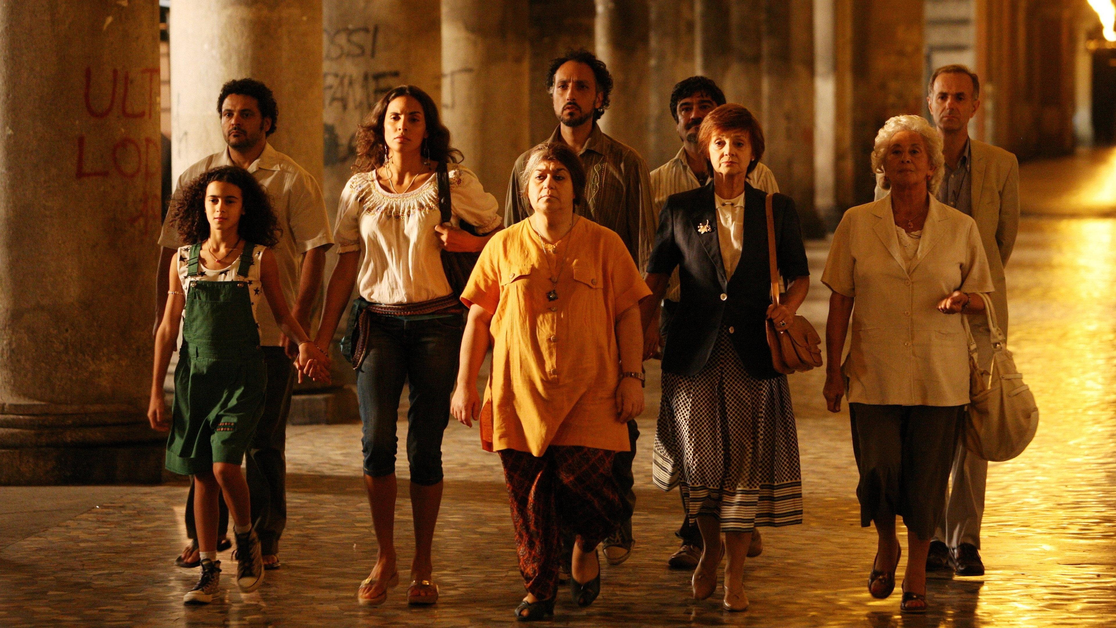 Clash of civilization over an elevator in Piazza Vittorio 2010 movie scene