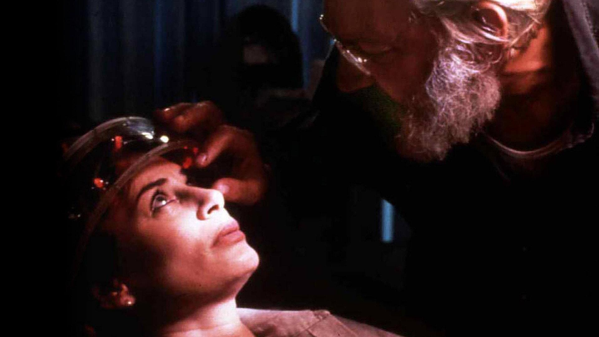 The Lifeforce Experiment 1994 movie scene