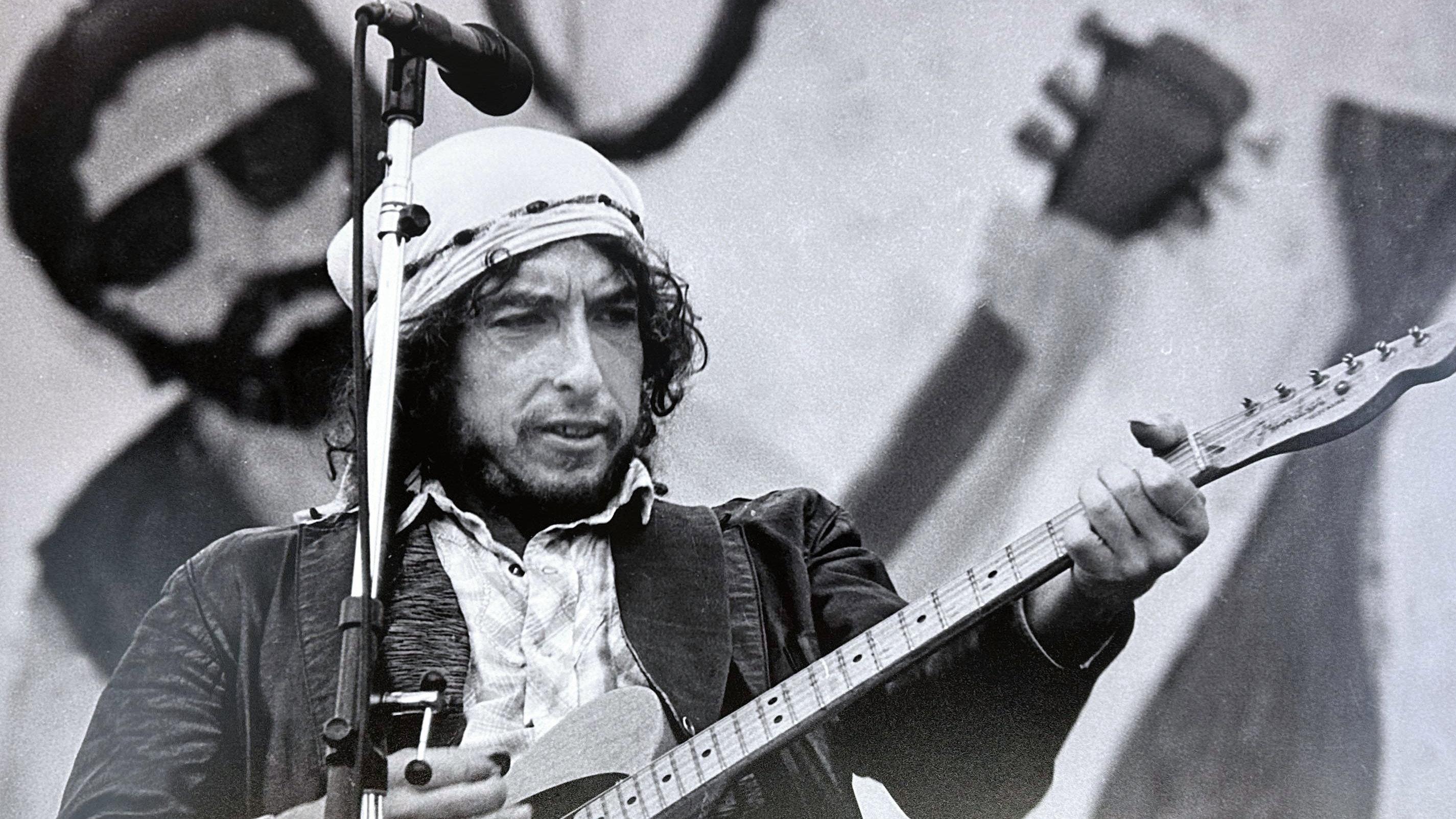 Bob Dylan: Hard Rain 1976 movie scene