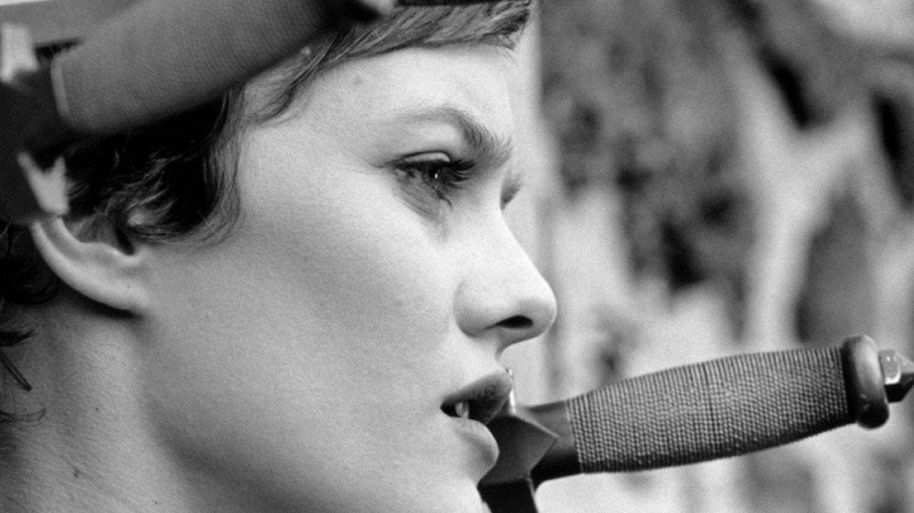 The Girl on the Bridge 1999 movie scene
