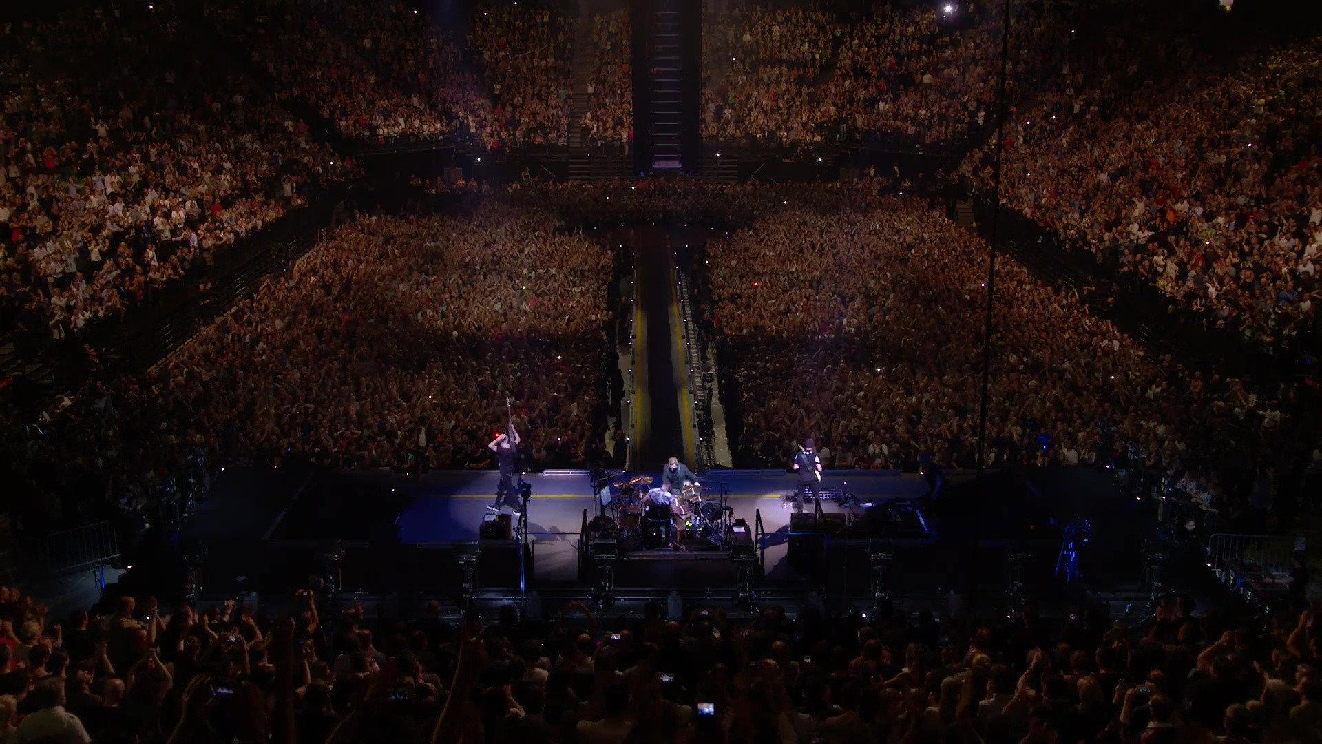 U2: iNNOCENCE + eXPERIENCE Live in Paris - 11/11/2015 2015 movie scene