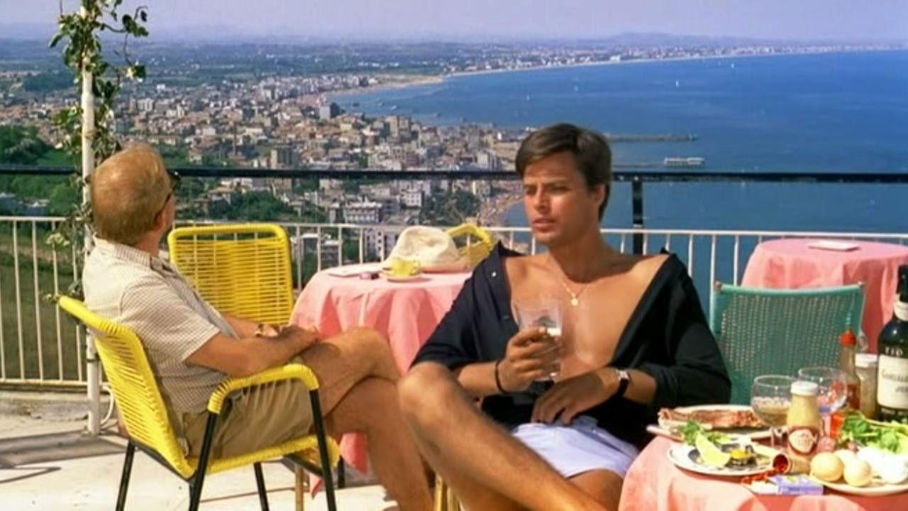 Weekend, Italian Style 1965 movie scene