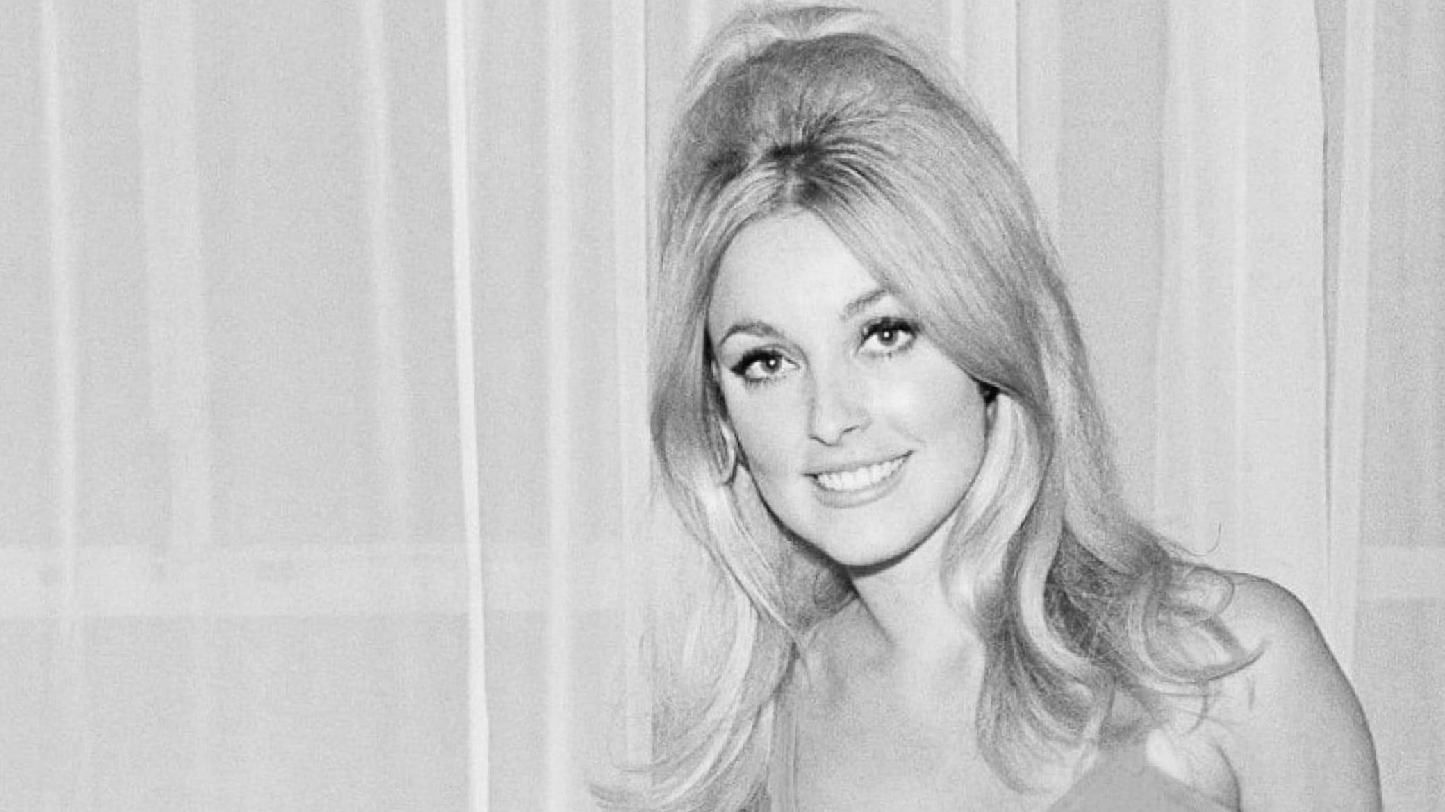 Biography: Sharon Tate – Murdered Innocence 2002 movie scene