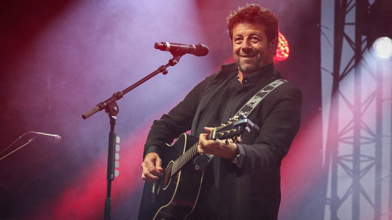 Patrick Bruel : On en parle - Le concert au cinéma 2025 movie scene