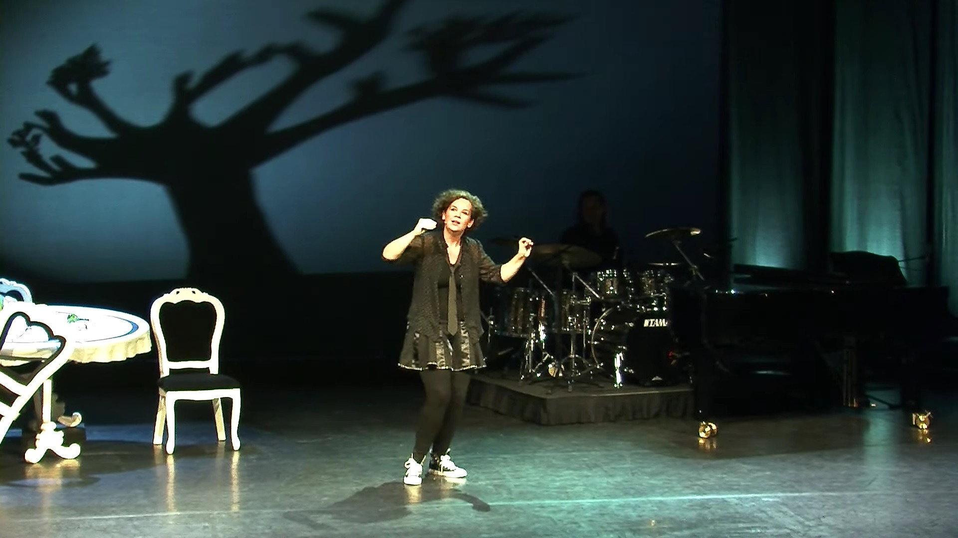 Sara Kroos: Van jewelste 2015 movie scene
