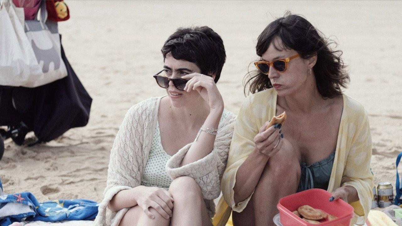 La concha 2022 movie scene