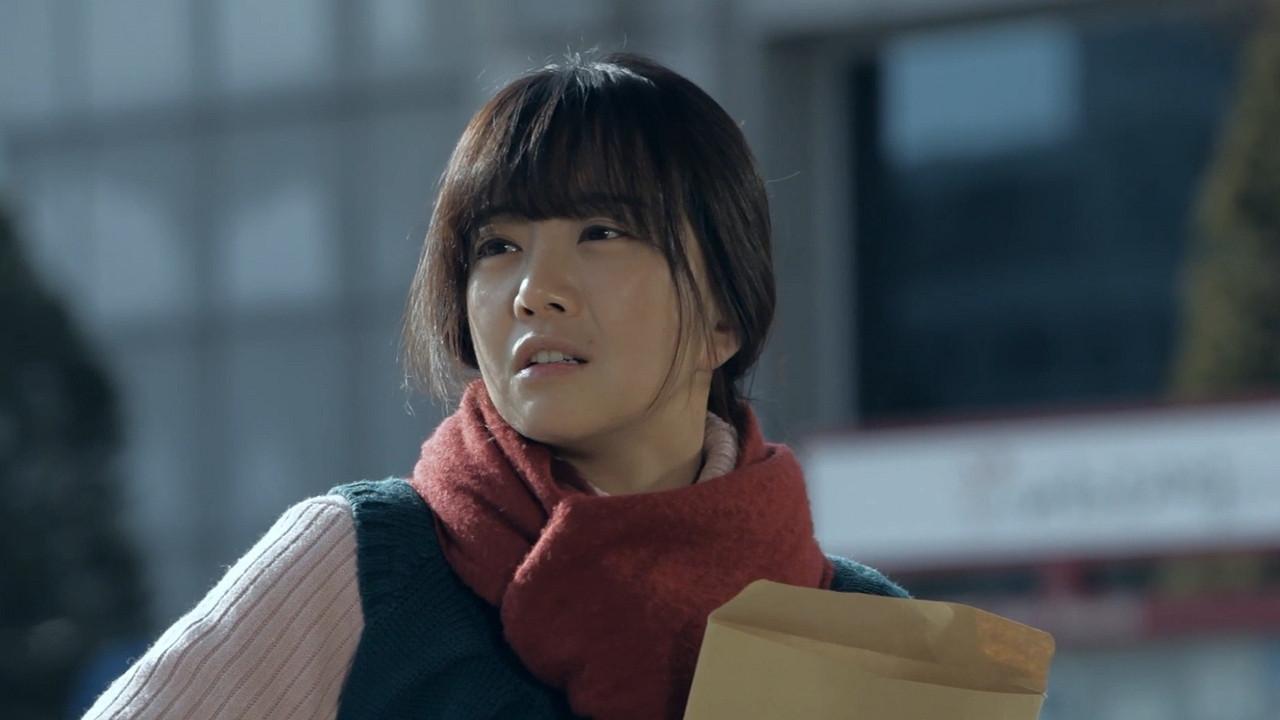 Yoon Hee 2014 movie scene