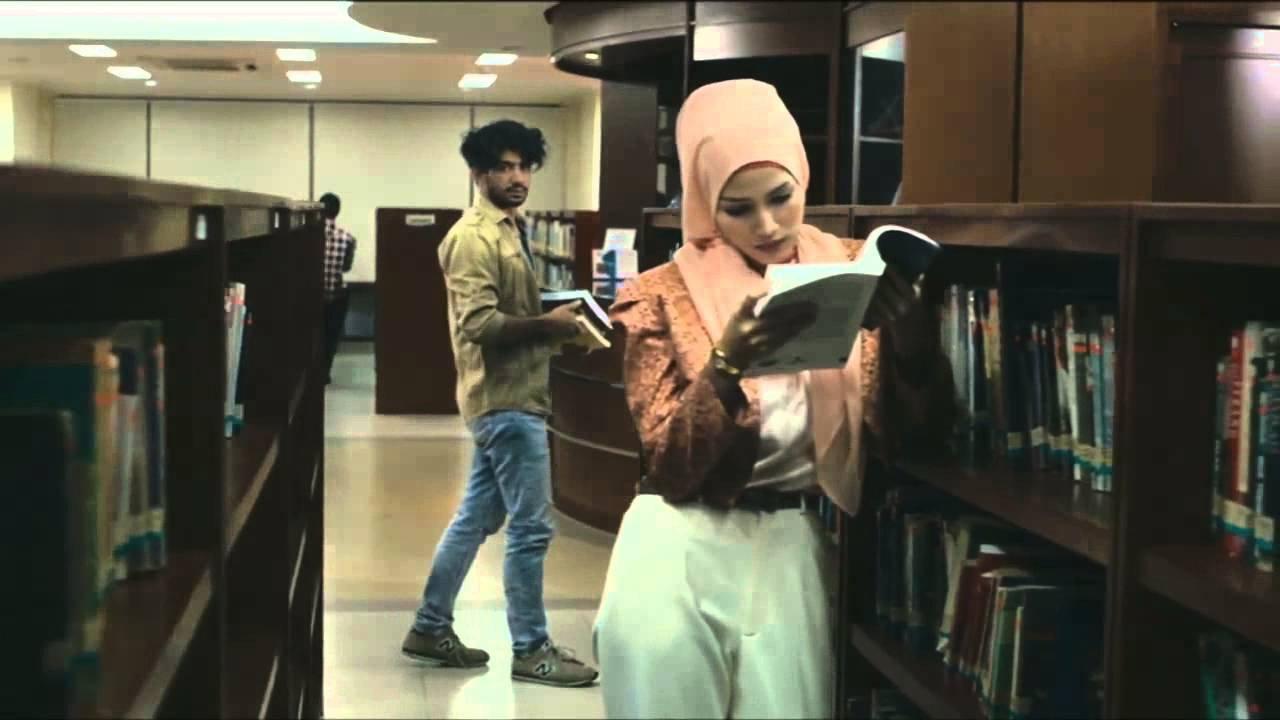 Ketika Tuhan Jatuh Cinta 2014 movie scene