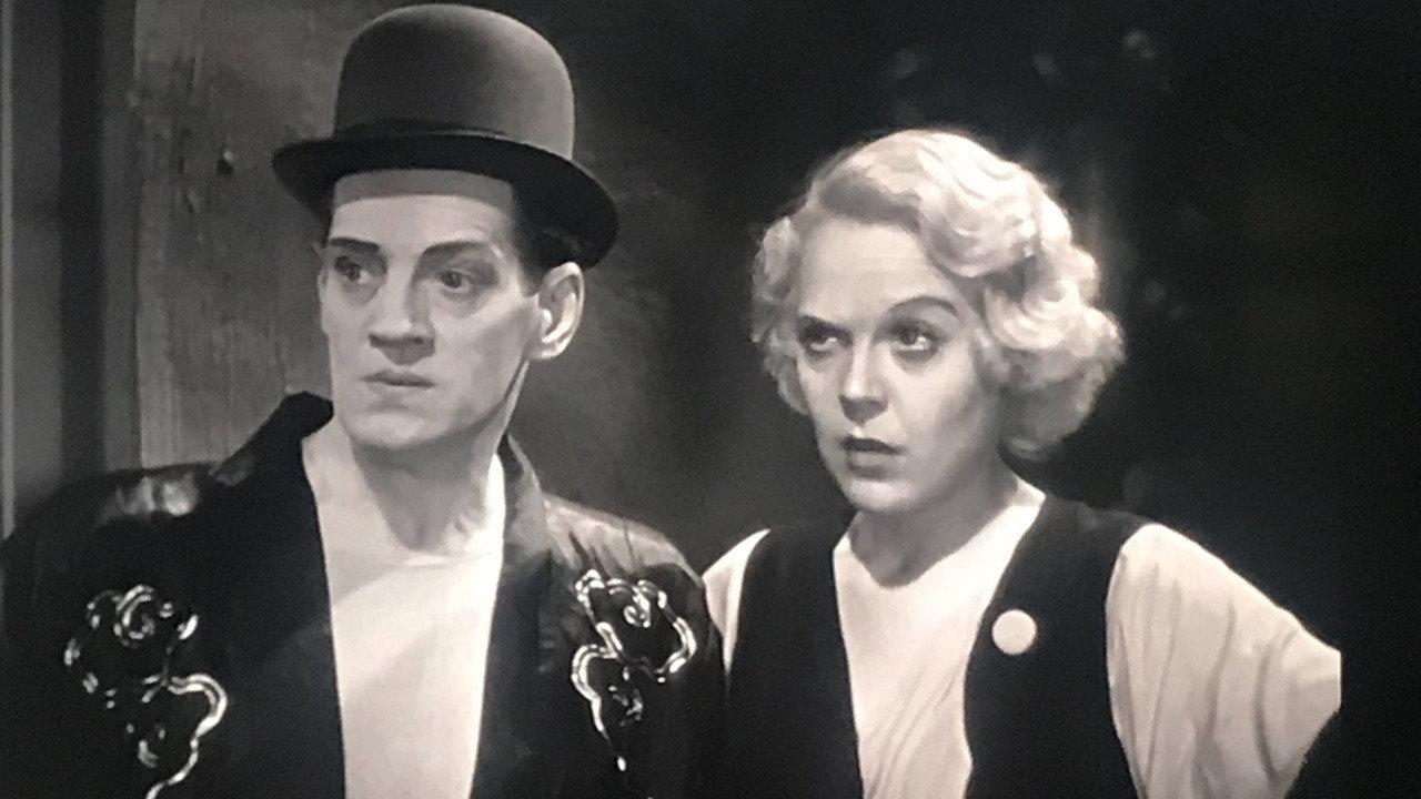 Apples to You! 1934 movie scene