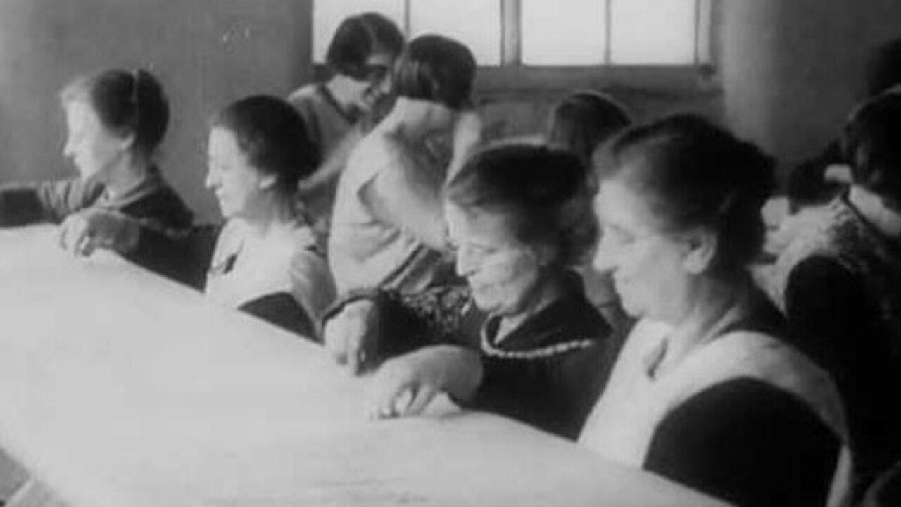 Lace 1930 movie scene