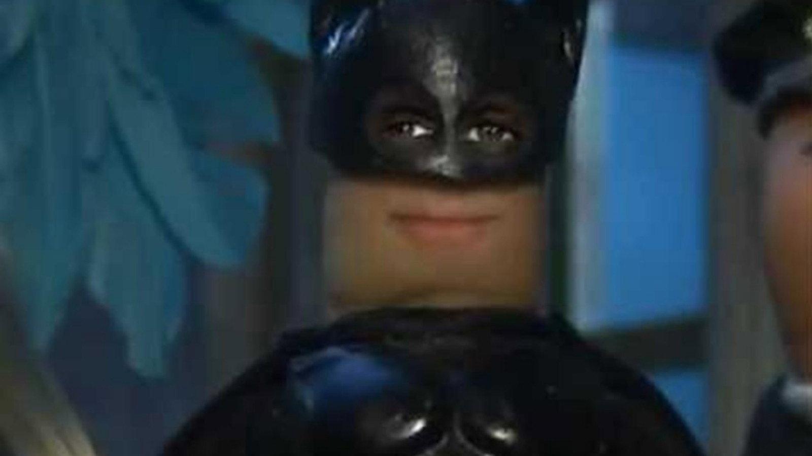 Bat Thumb 2001 movie scene