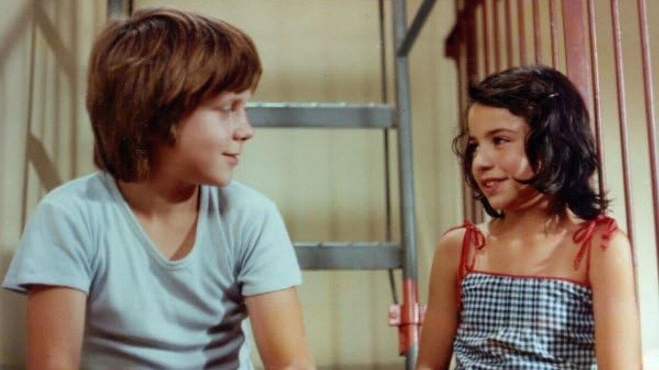 Isabel on the Stairs 1984 movie scene