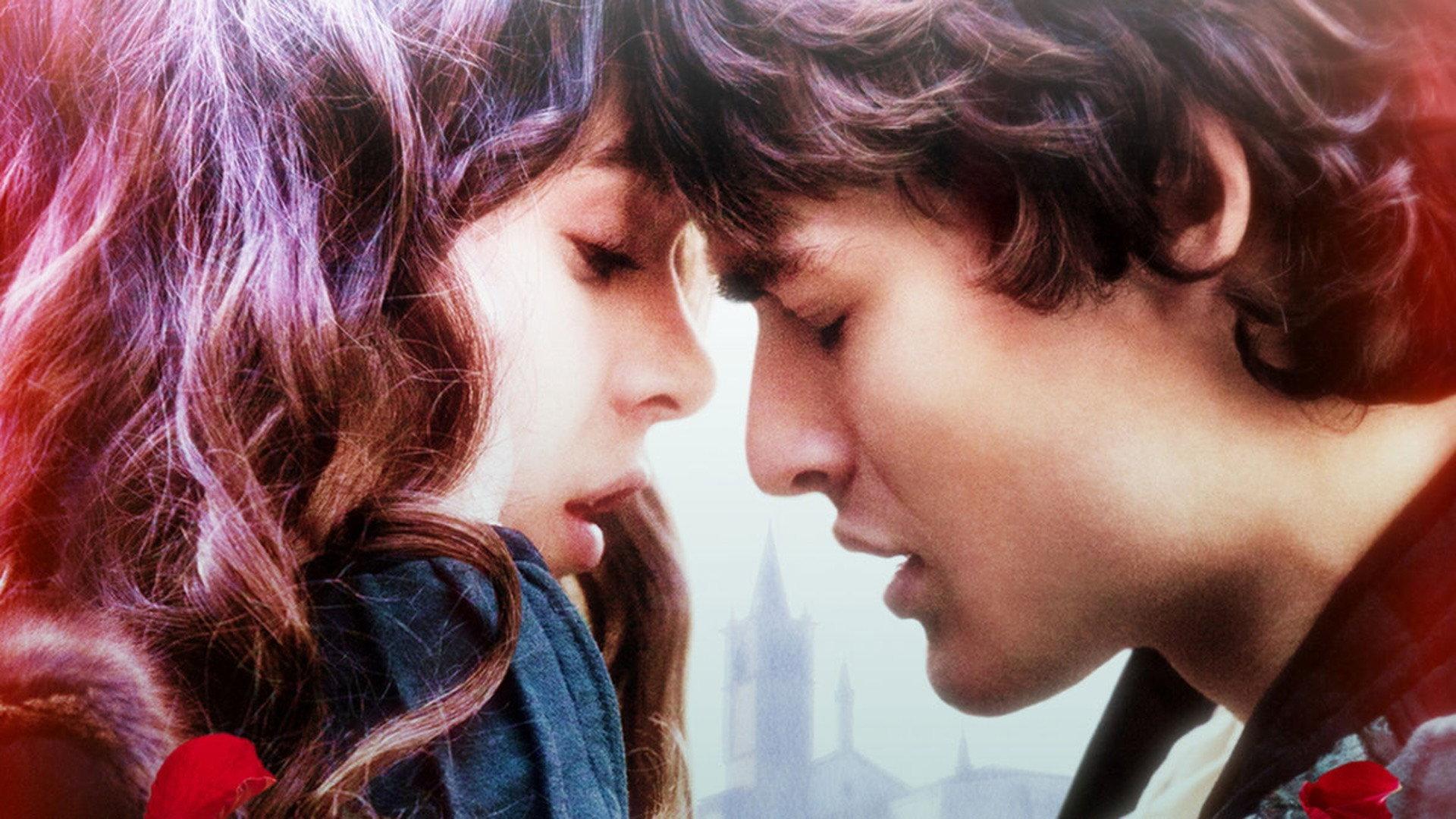 Romeo & Juliet 2013 movie scene