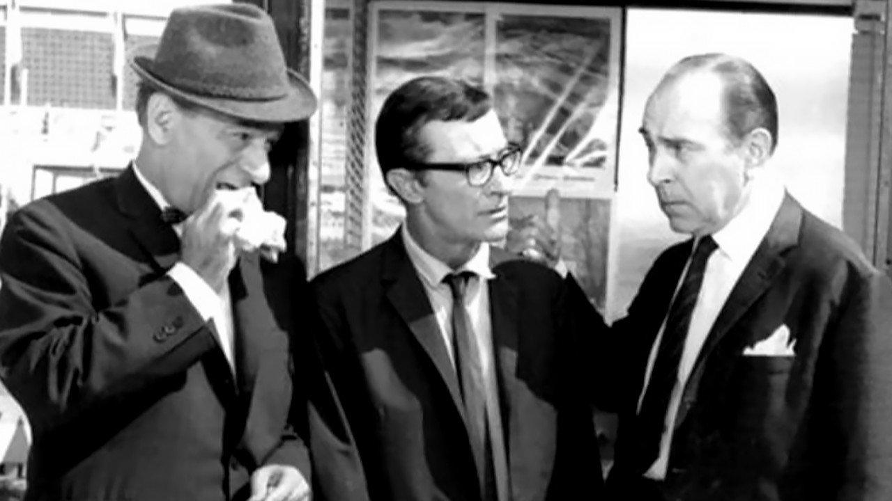 Anakatosouras 1967 movie scene