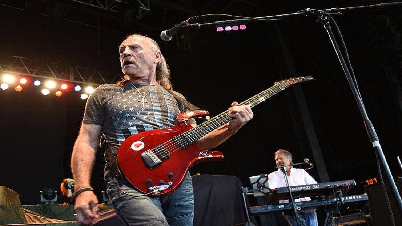 Rock 'n' Roll Greats: Mark Farner In Concert 2004 movie scene
