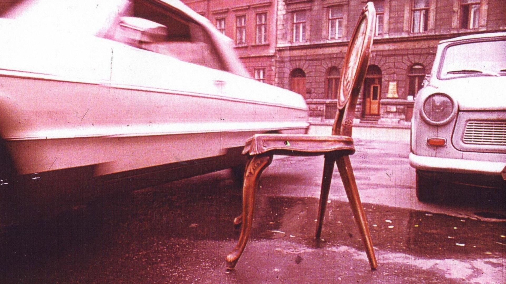 The Chair 1978 movie scene