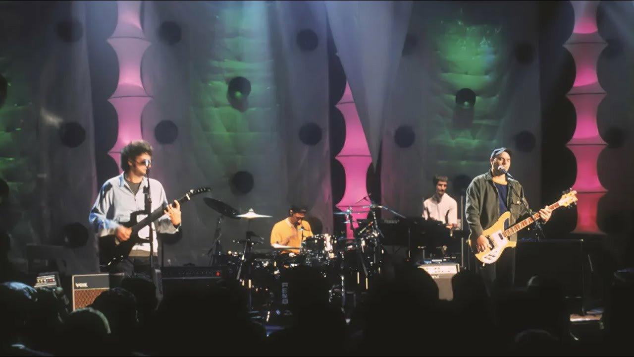 Soda Stereo: MTV Unplugged Comfort and music to fly 1996 movie scene