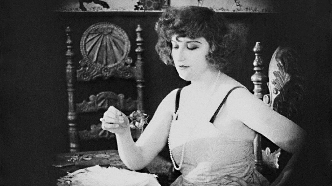 The Beautiful Woman Without Mercy 1921 movie scene