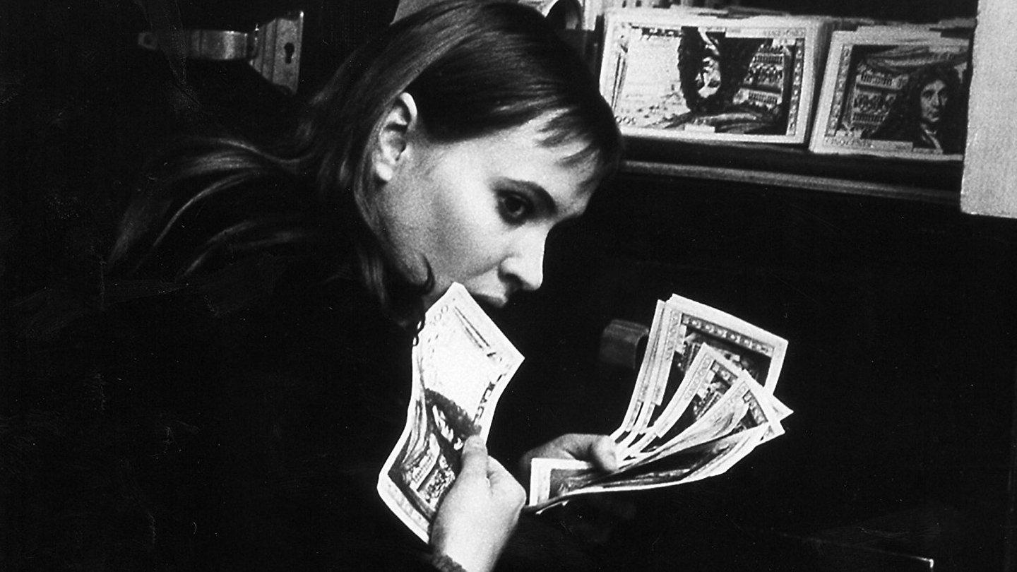 Band of Outsiders 1964 movie scene