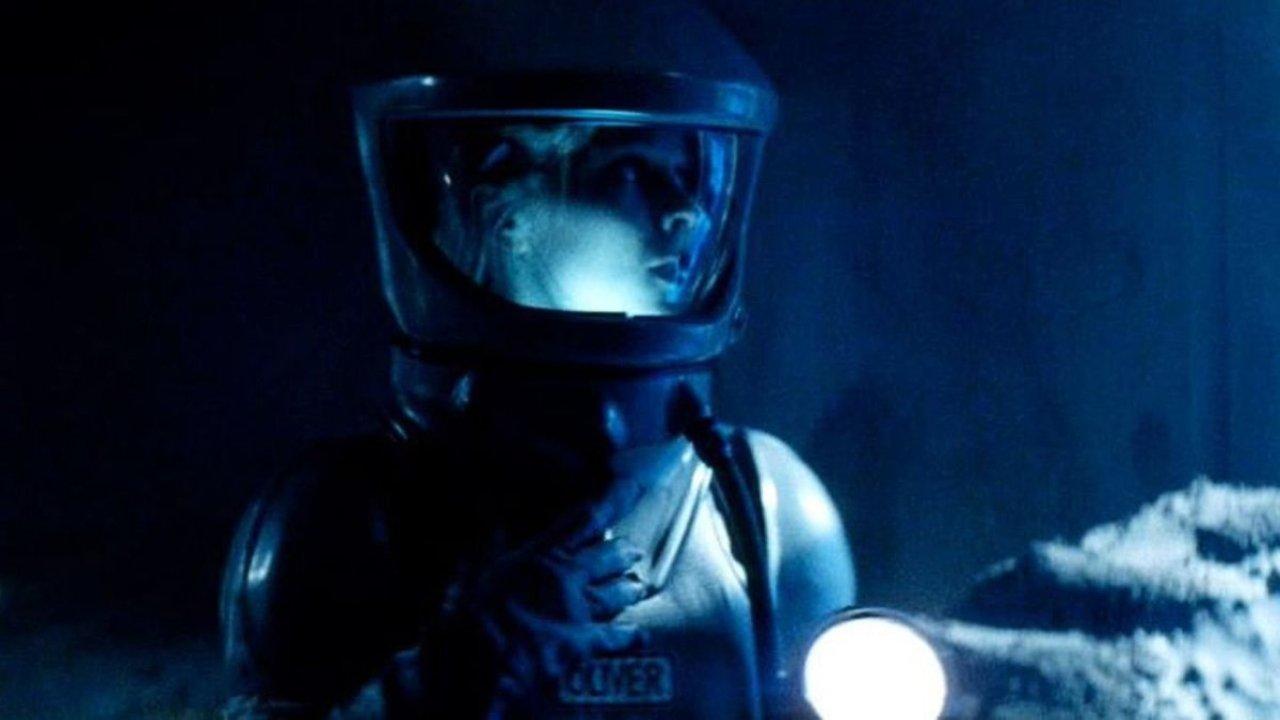 Creature 1985 movie scene