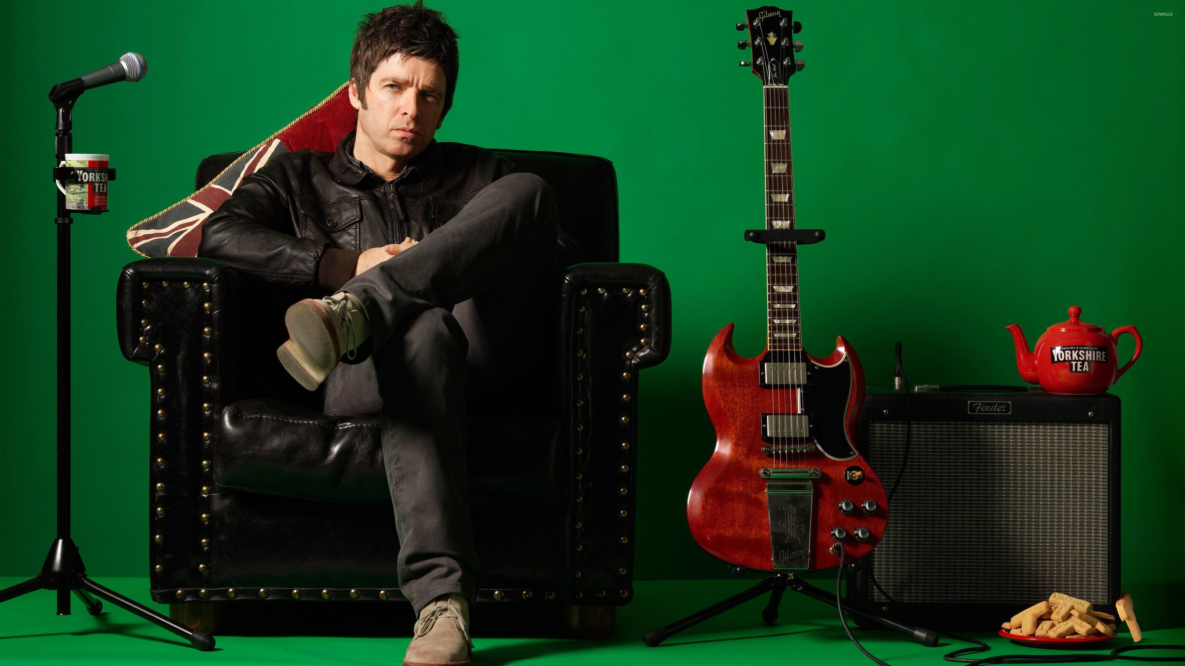 Noel Gallagher's High Flying Birds: Live at BBC Radio Theatre 2011 movie scene