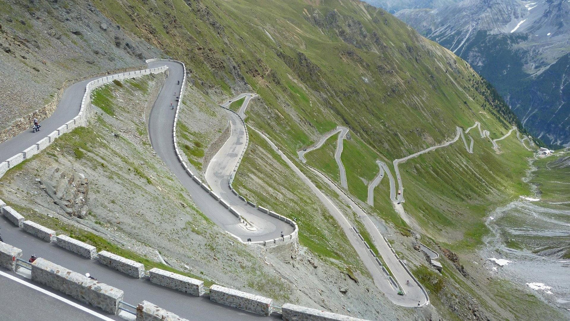 Stelvio: Crossroads of Peace 2014 movie scene