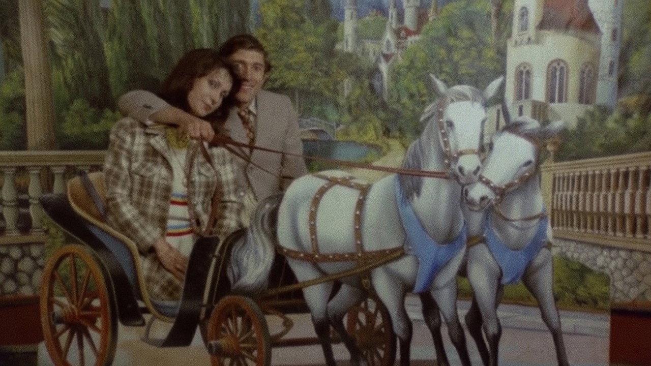 The House Between the Fields 1980 movie scene