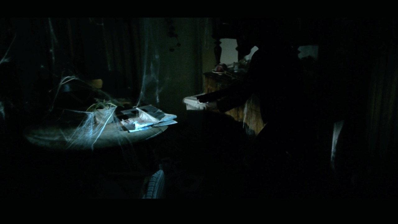 Meddler 2011 movie scene