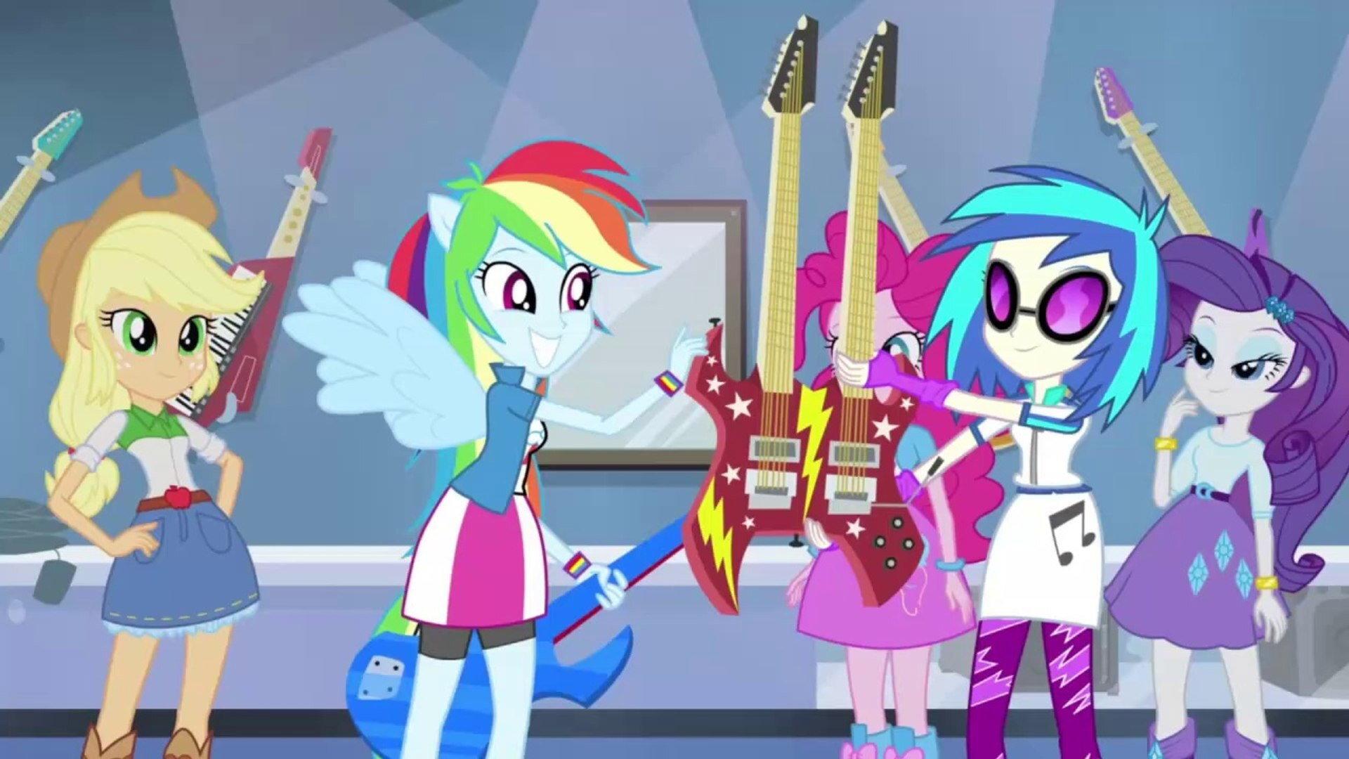 Guitar Centered 2014 movie scene