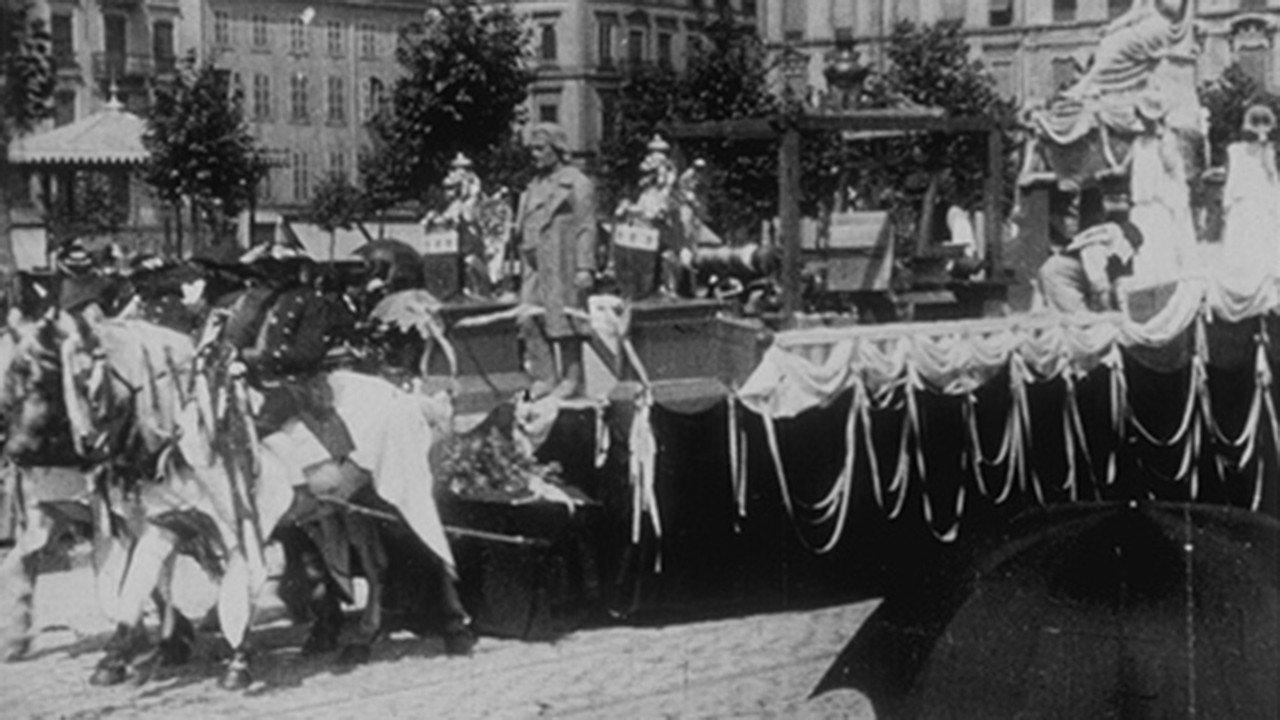 Cavalcade (char de la soierie) 1896 movie scene