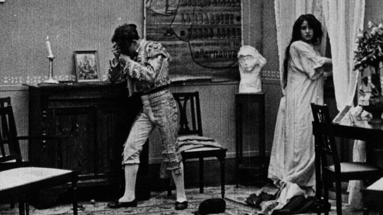 Santa 1918 movie scene