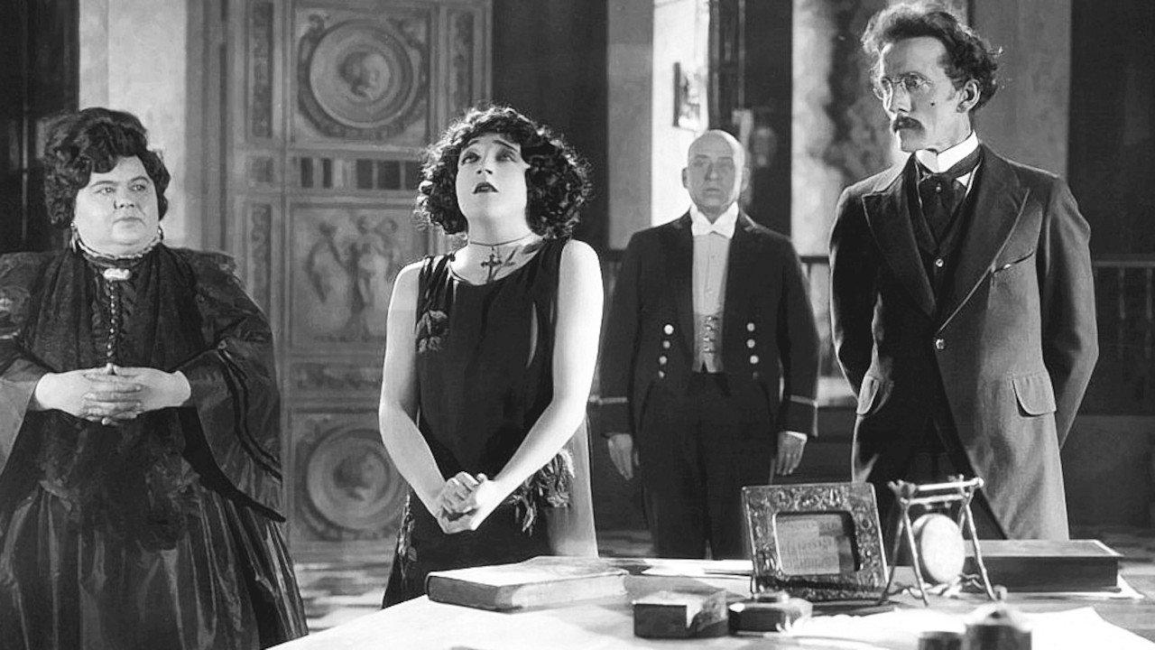 Mademoiselle Midnight 1924 movie scene