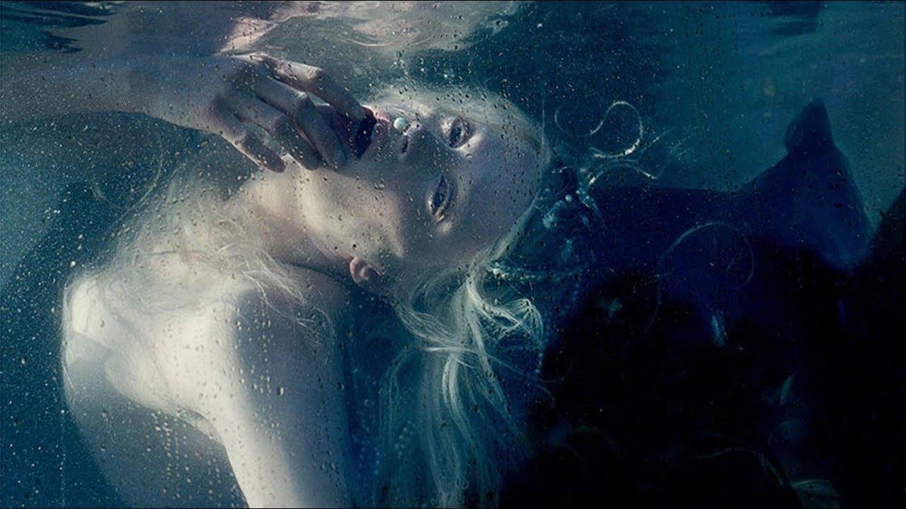 The Muse 2014 movie scene