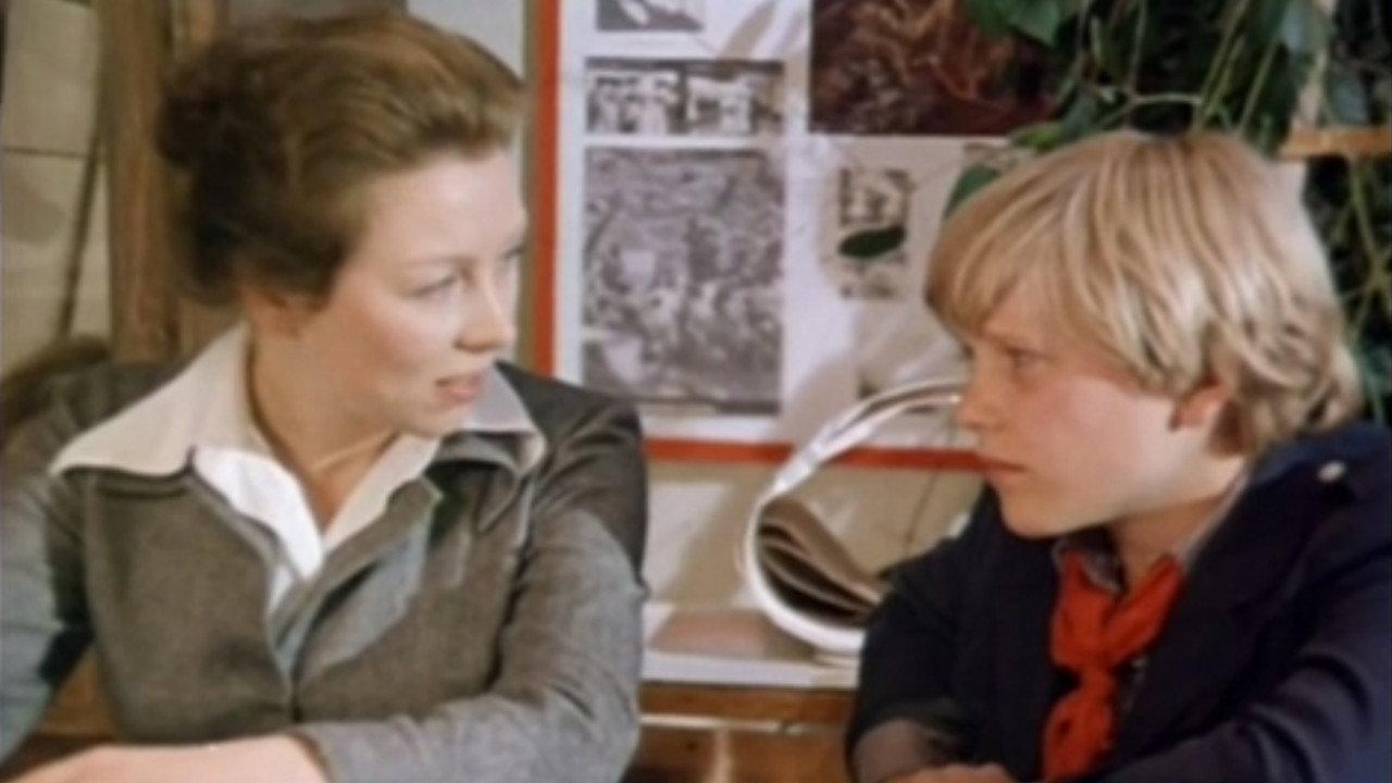 Traitress 1977 movie scene