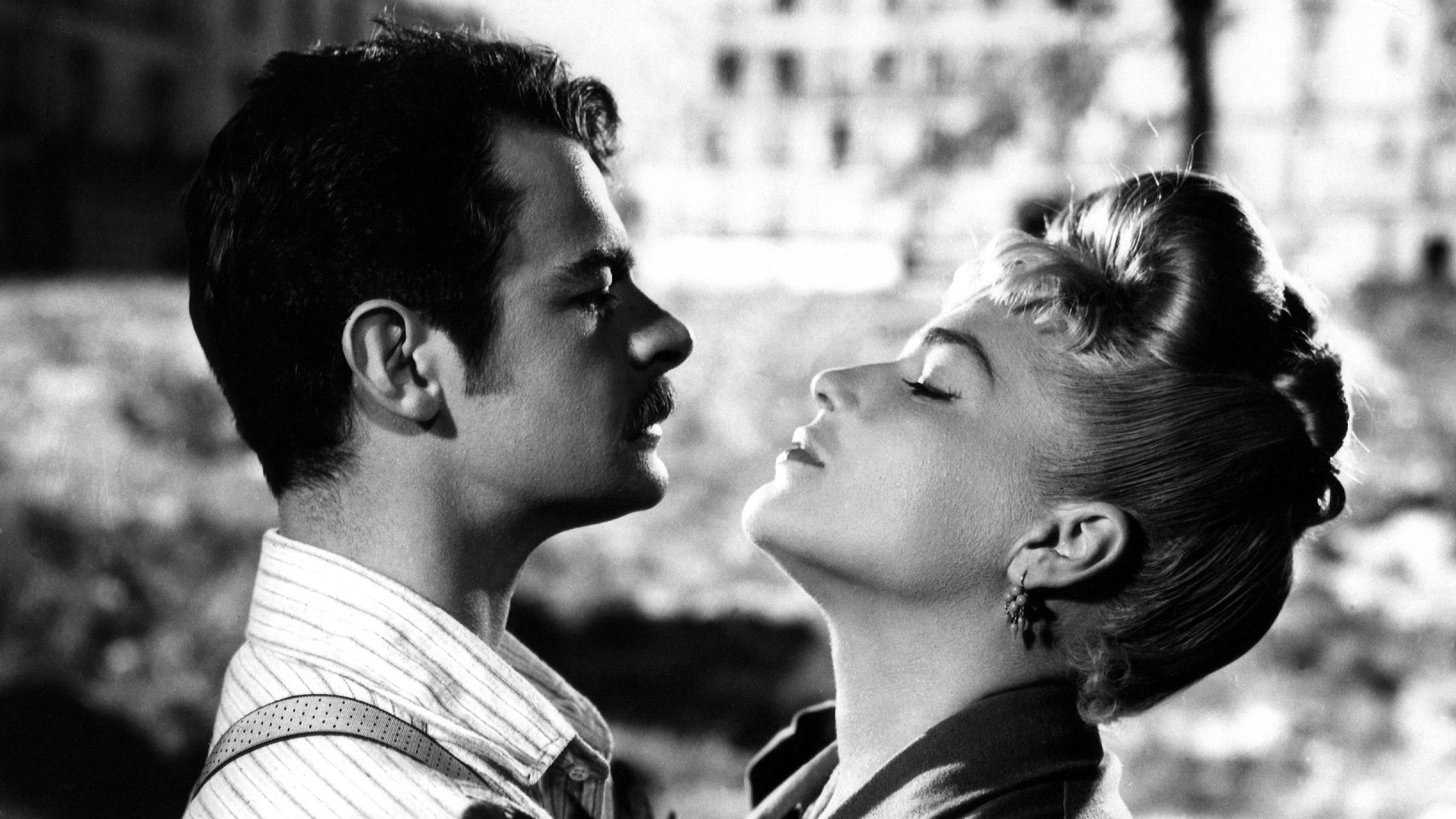Casque d'Or 1952 movie scene