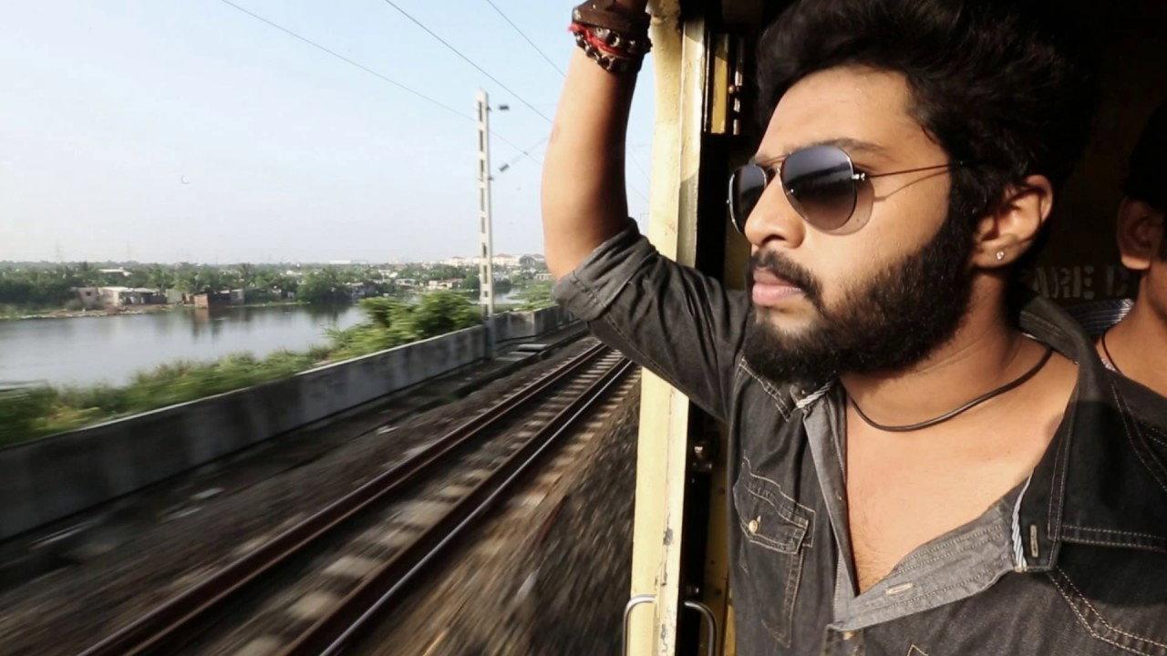 Naalu Peruku Nalladhuna Edhuvum Thappilla 2017 movie scene