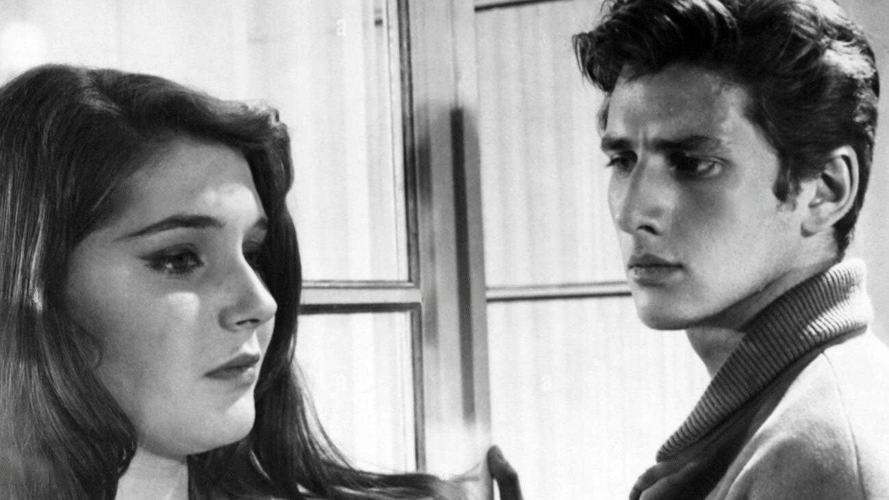 La puerta abierta 1957 movie scene
