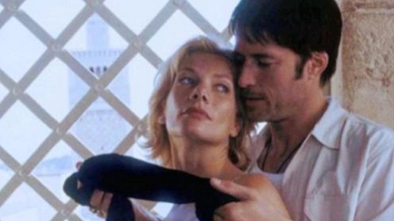 Holiday Affair 2001 movie scene