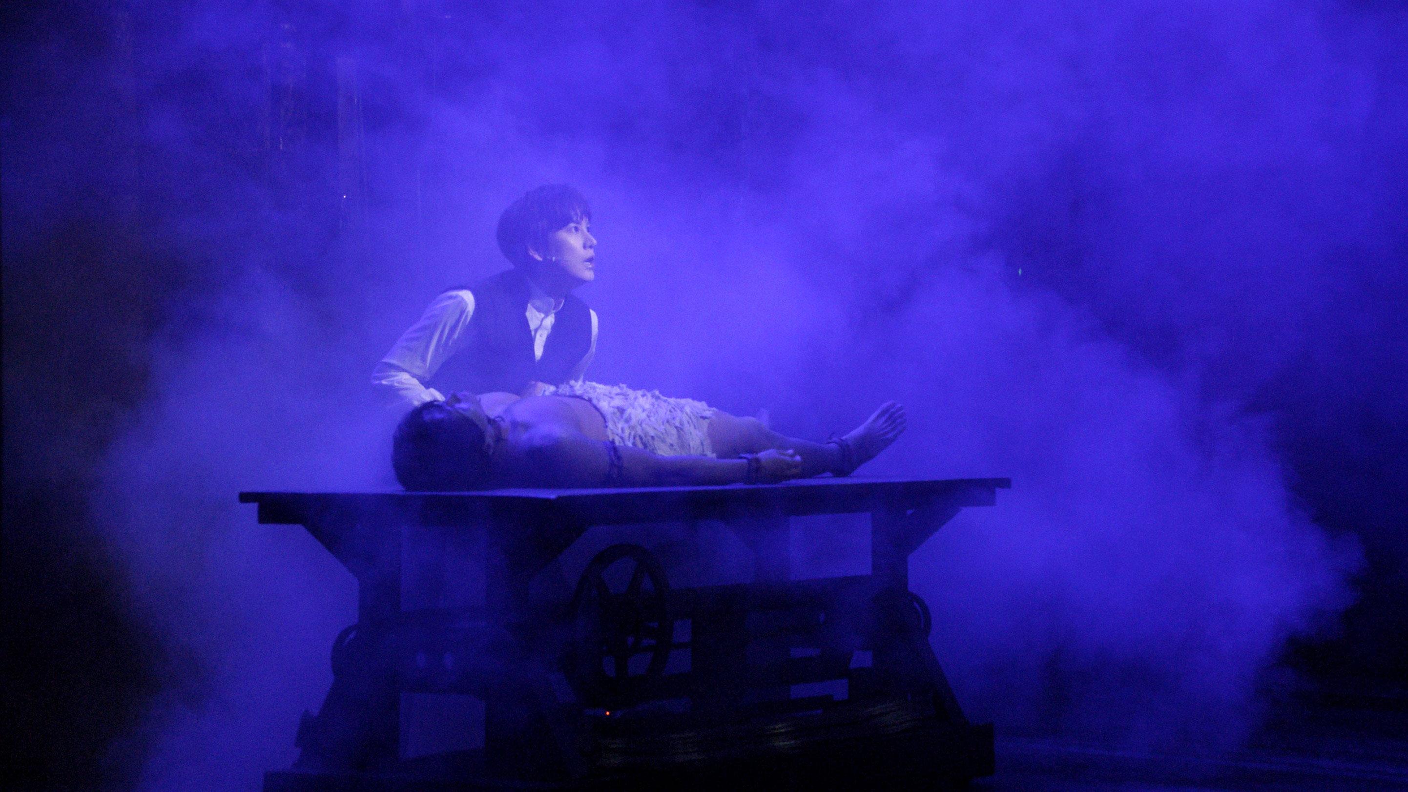 Frankenstein : The Musical Live 2025 movie scene