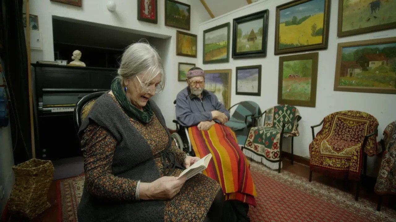Sonntagskind - Die Schriftstellerin Helga Schubert 2024 movie scene