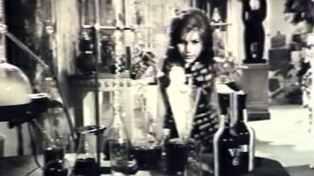 La industria del matrimonio 1965 movie scene