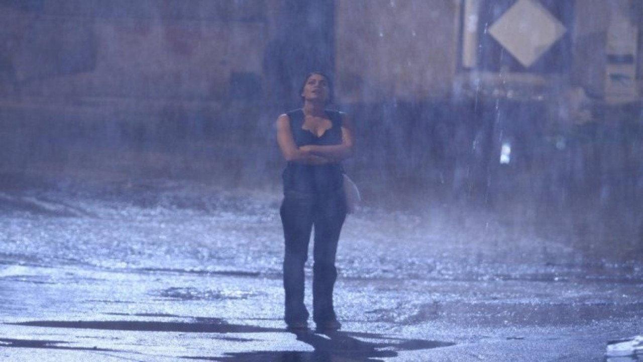 Yabancı 2012 movie scene