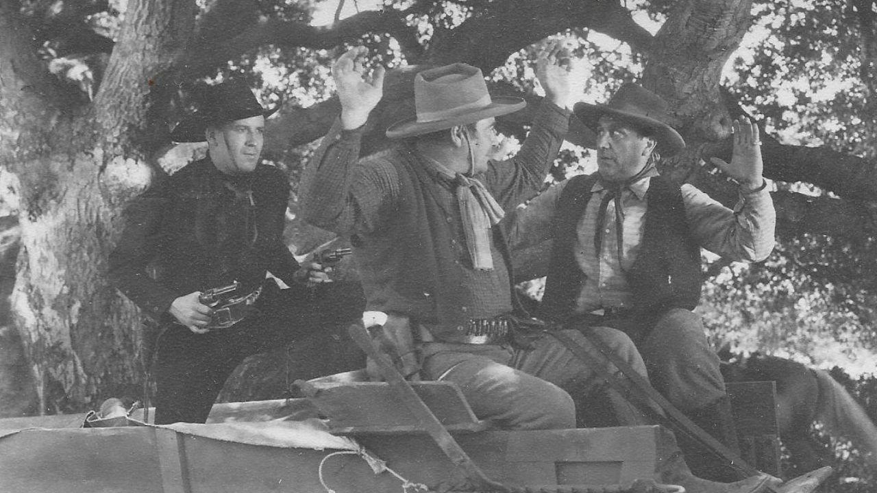 Trailin' West 1936 movie scene