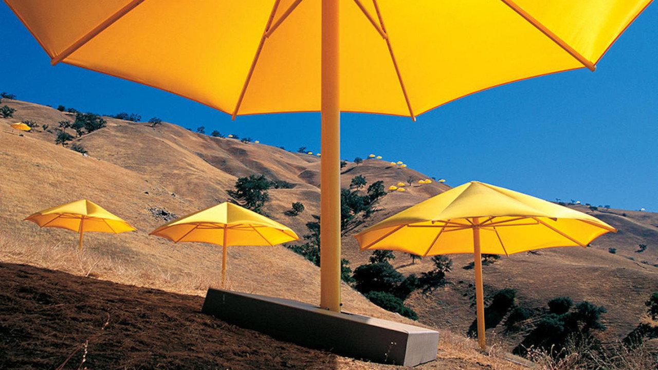 Umbrellas 1994 movie scene