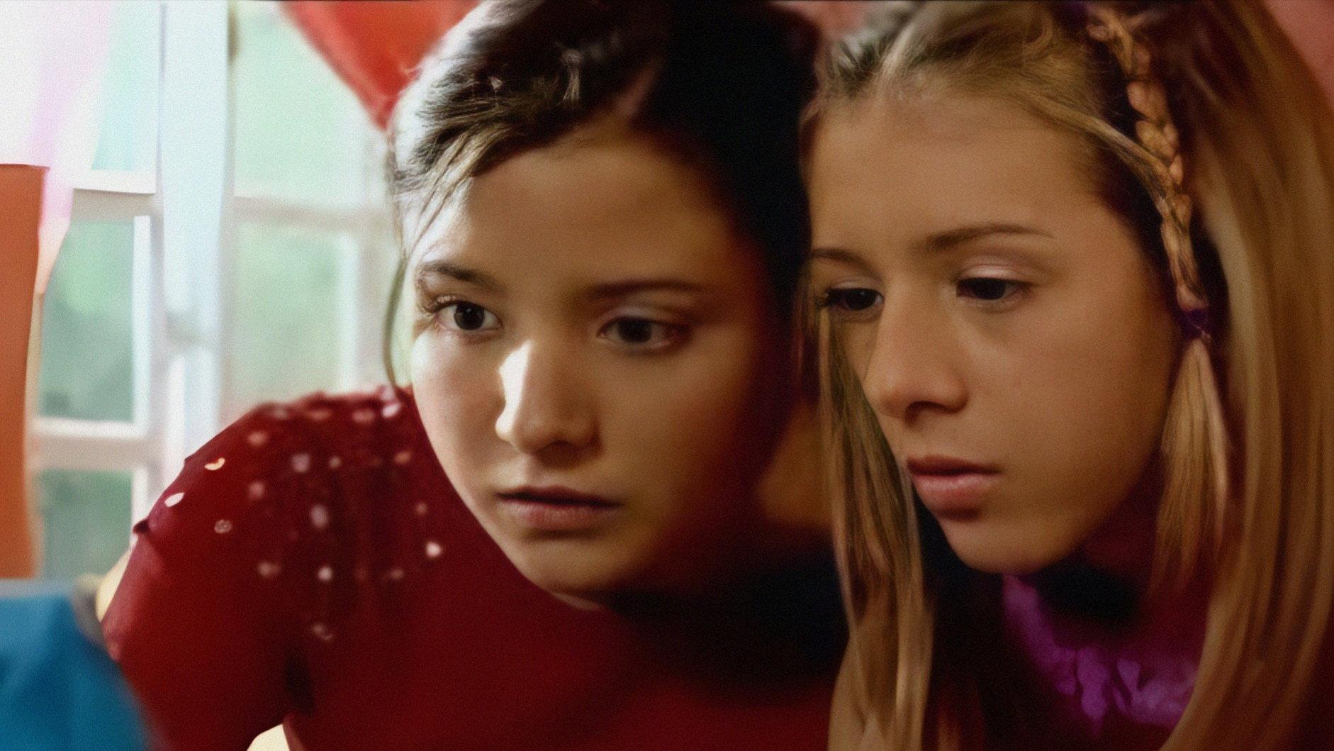 Nadie te habla: Manos libres 2005 movie scene