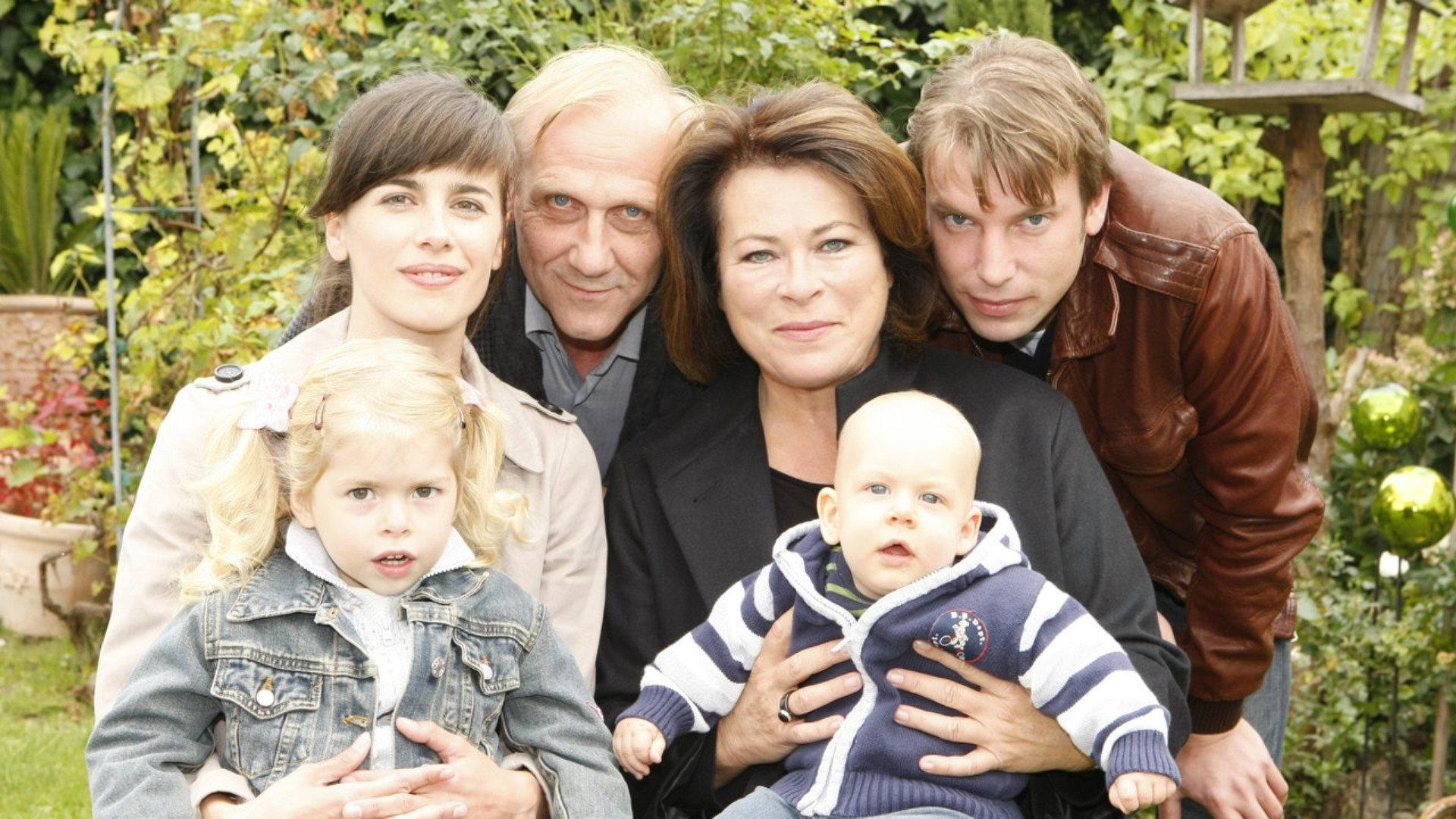 Familie ist was Wunderbares 2008 movie scene